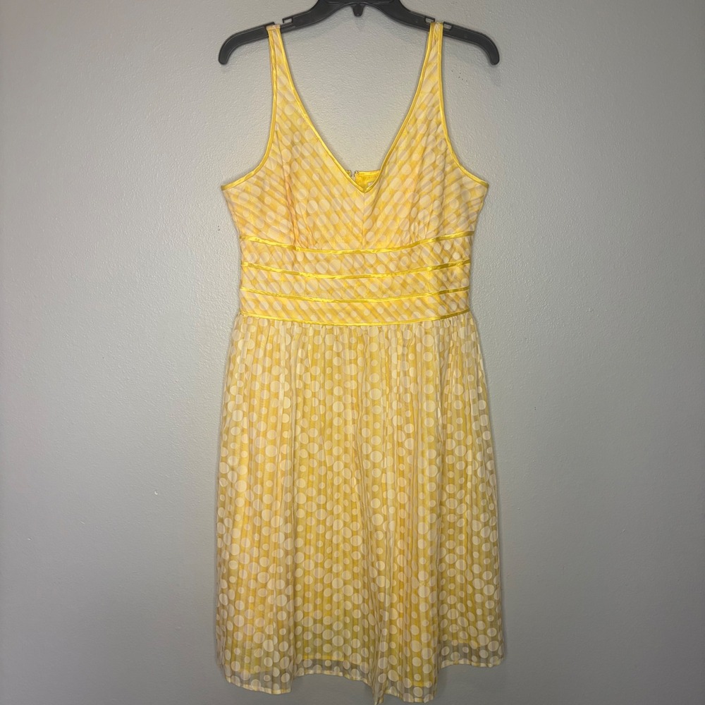 Amanda Lane Yellow White Polka Dot Stripe Fit Flare Dress 14P Petite VNeck
Retro